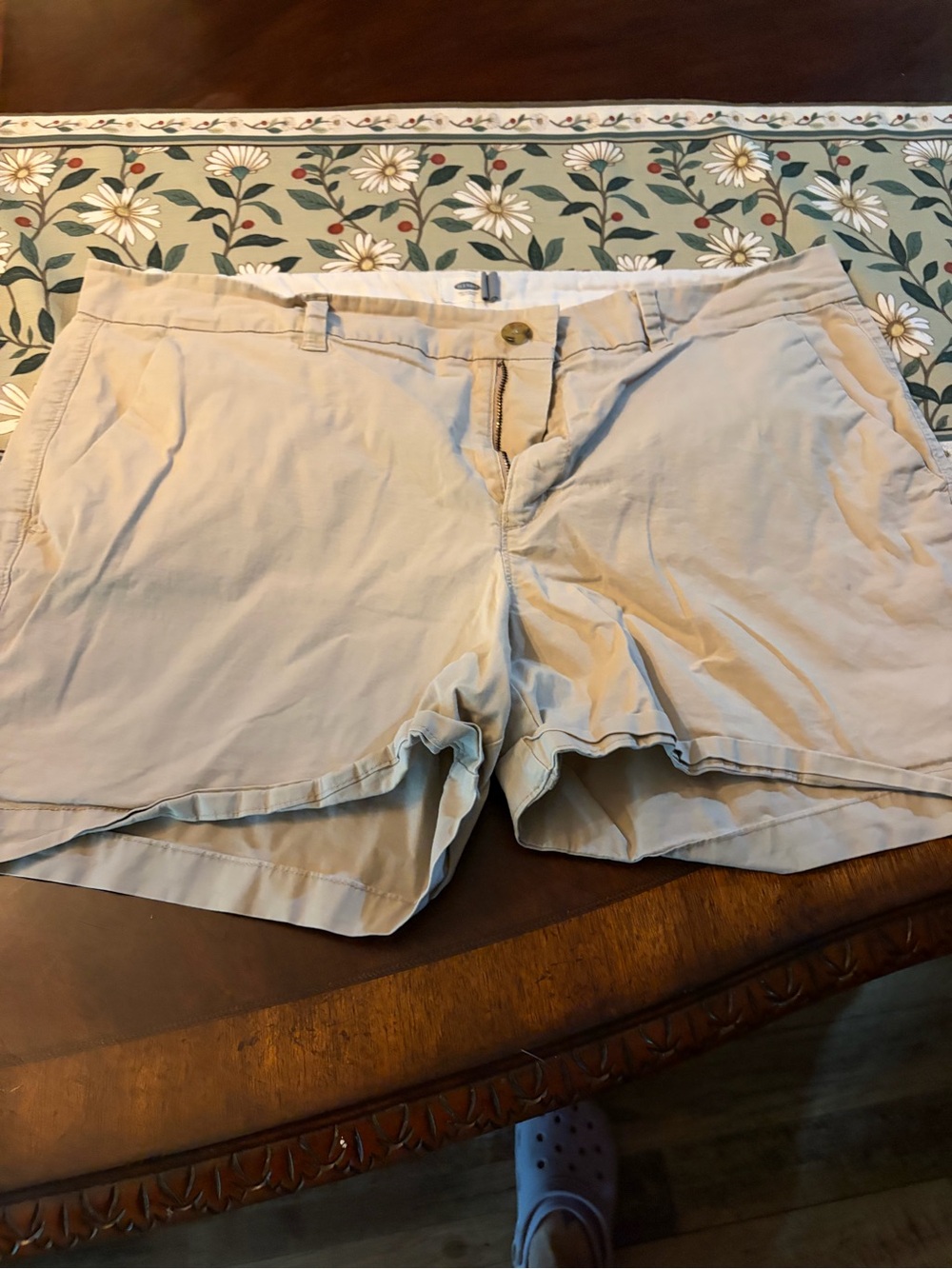 Old Navy Khaki Women's Casual Shorts
